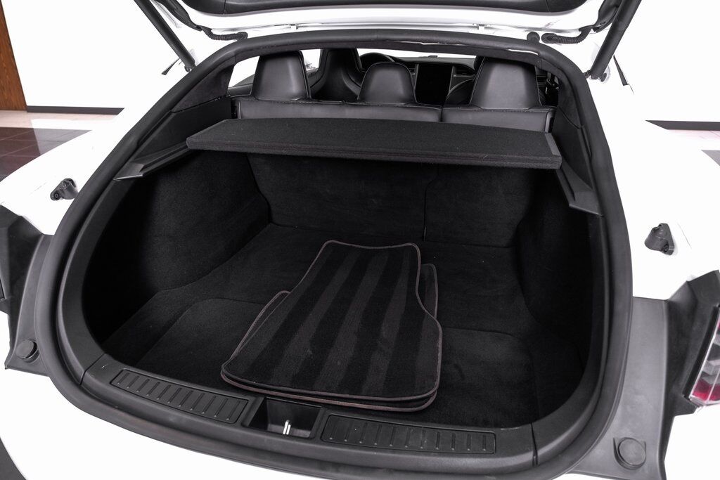2019 Tesla Model S Performance photo 43