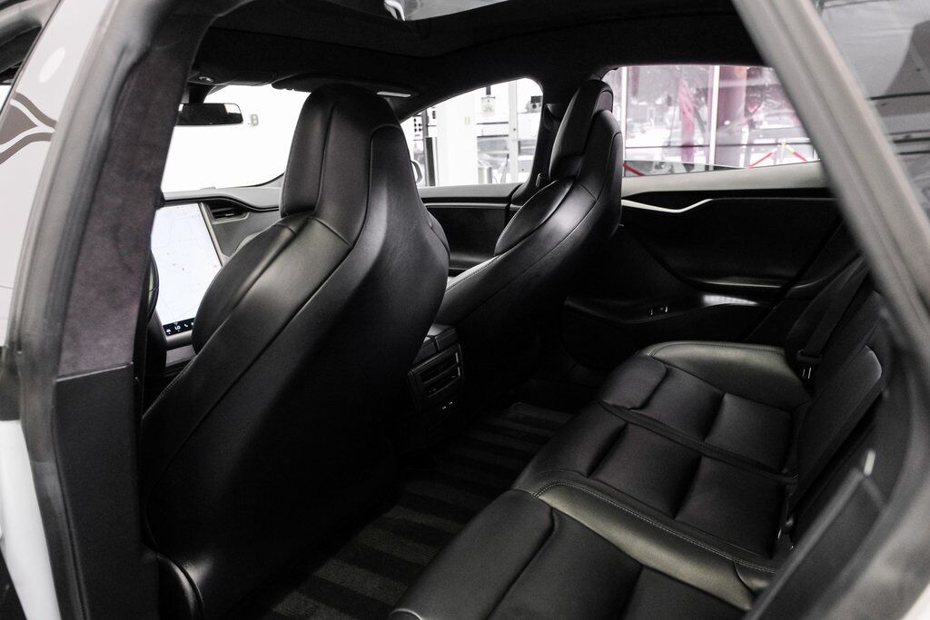 2019 Tesla Model S Performance photo 32