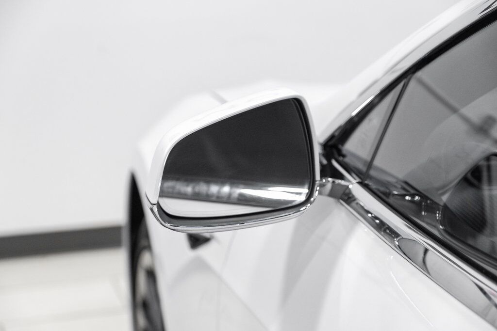 2019 Tesla Model S Performance photo 35