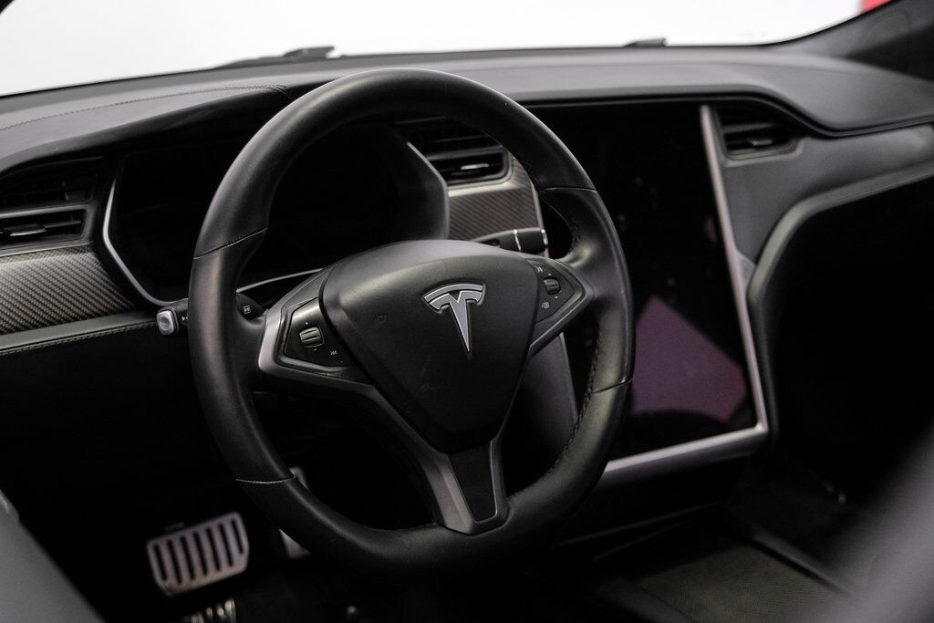 2019 Tesla Model S Performance photo 18