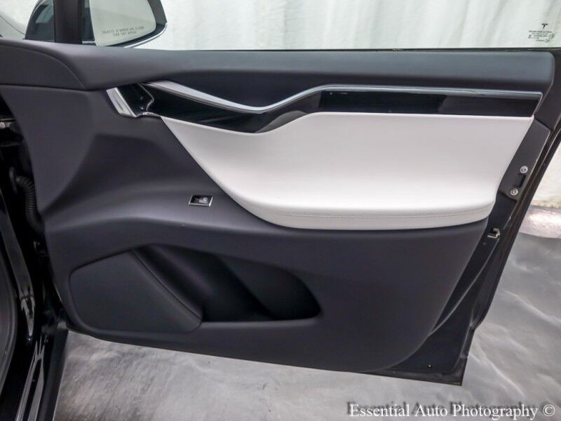 2019 Tesla Model X Long Range PRICE INCLUDES THE $4000 FED EV TAX CREDIT Willowbrook IL