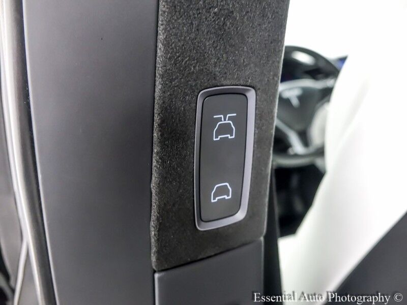2019 Tesla Model X Long Range PRICE INCLUDES THE $4000 FED EV TAX CREDIT Willowbrook IL