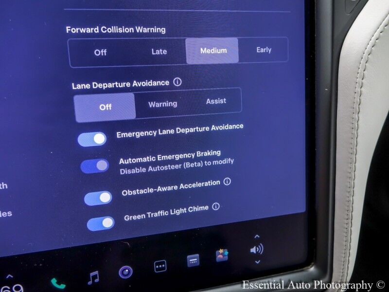 2019 Tesla Model X Long Range PRICE INCLUDES THE $4000 FED EV TAX CREDIT Willowbrook IL