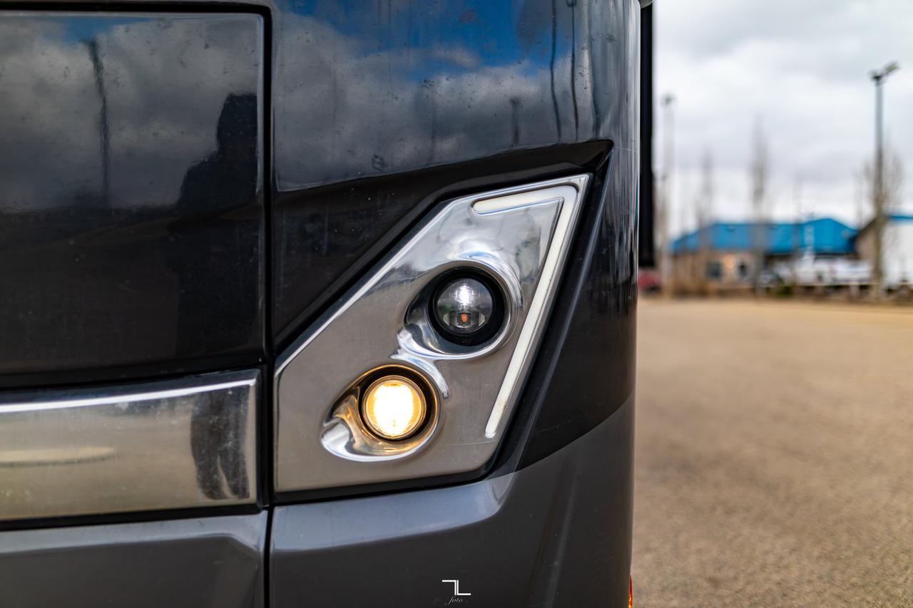 2019 Thor Motor Coach Tuscany 45 MX Class A Motorhome Diesel Red Deer AB