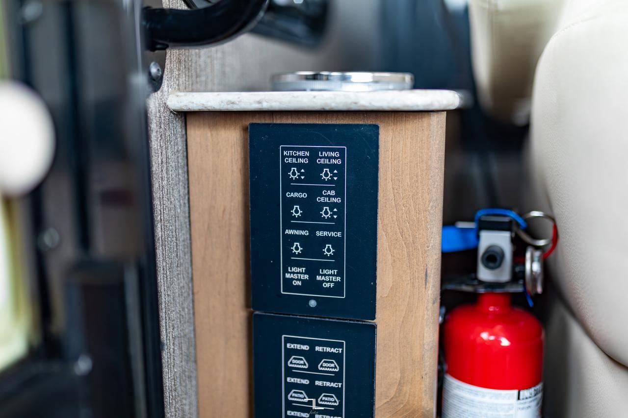 2019 Thor Motor Coach Tuscany 45 MX Class A Motorhome Diesel Red Deer AB