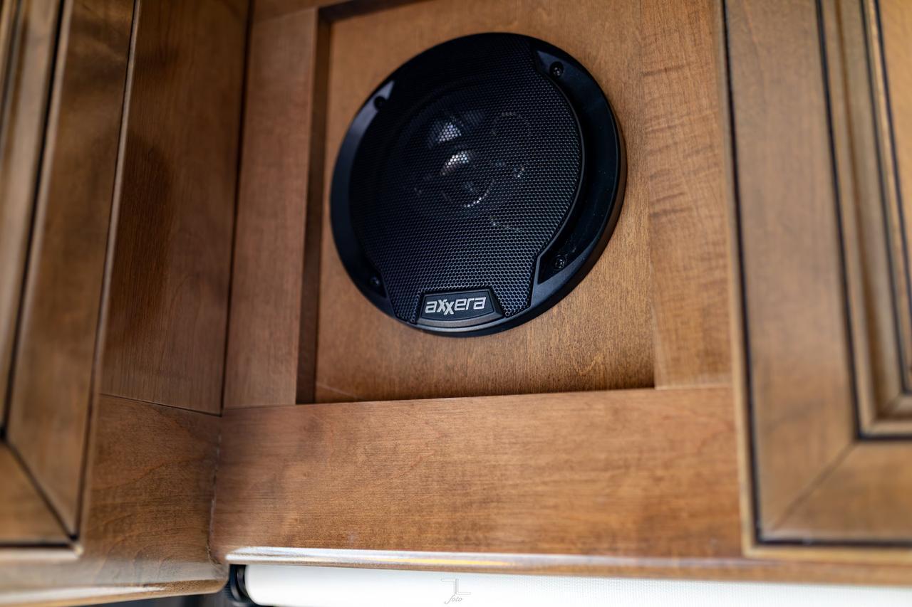 2019 Thor Motor Coach Tuscany 45 MX Class A Motorhome Diesel Red Deer AB