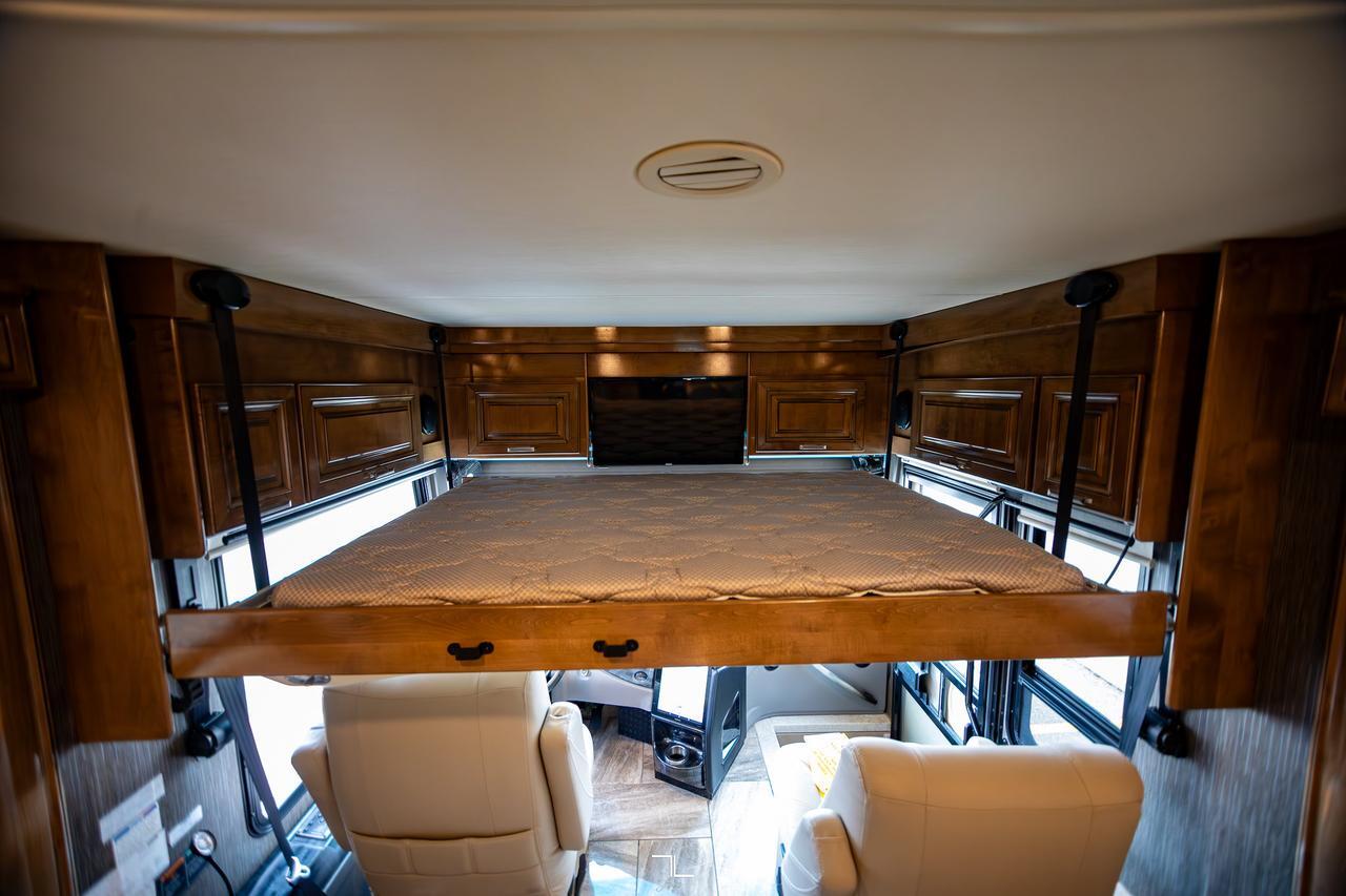 2019 Thor Motor Coach Tuscany 45 MX Class A Motorhome Diesel Red Deer AB