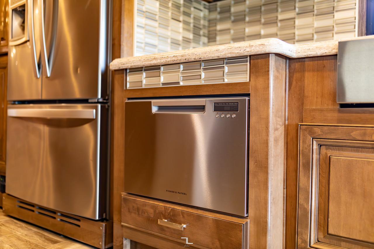 2019 Thor Motor Coach Tuscany 45 MX Class A Motorhome Diesel Red Deer AB