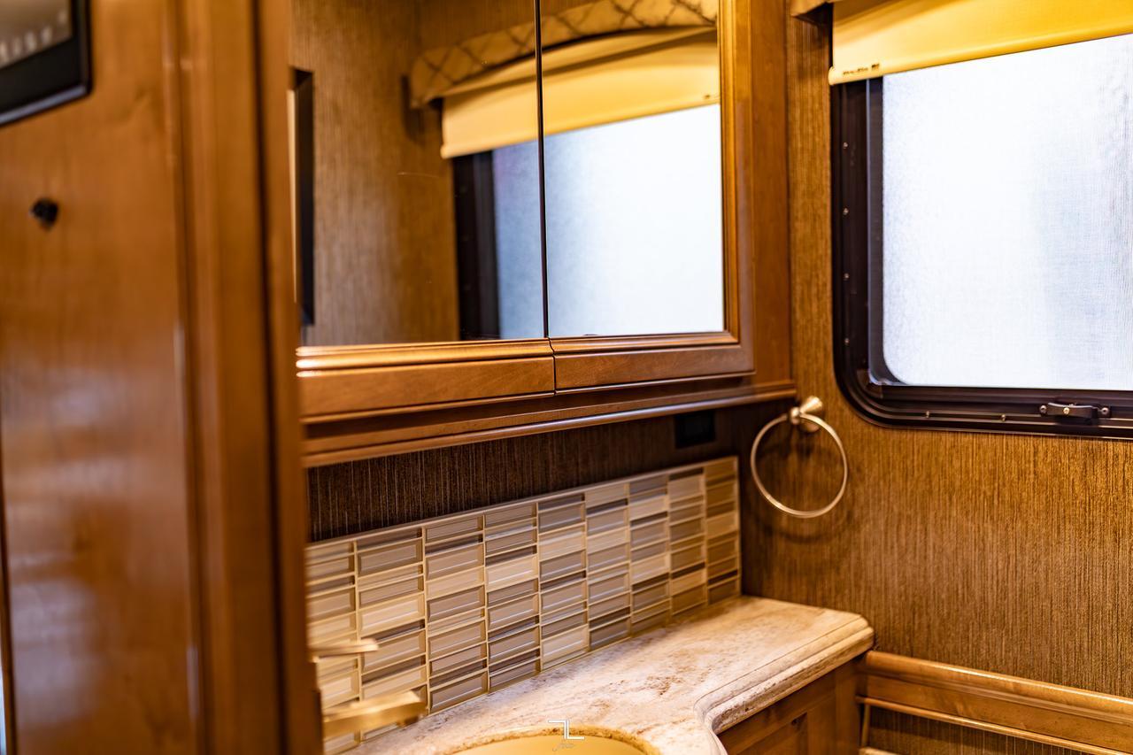 2019 Thor Motor Coach Tuscany 45 MX Class A Motorhome Diesel Red Deer AB