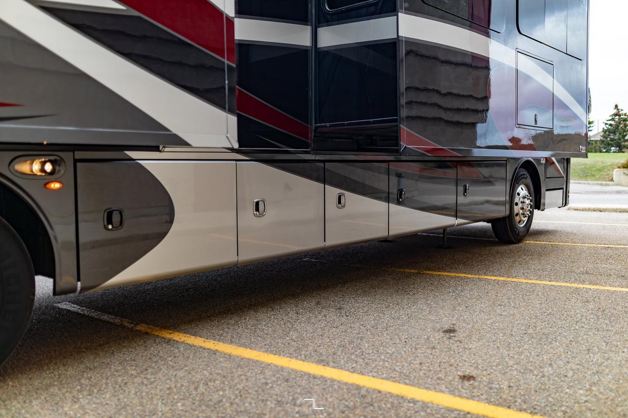2019 Thor Motor Coach Tuscany 45 MX Class A Motorhome Diesel Red Deer AB