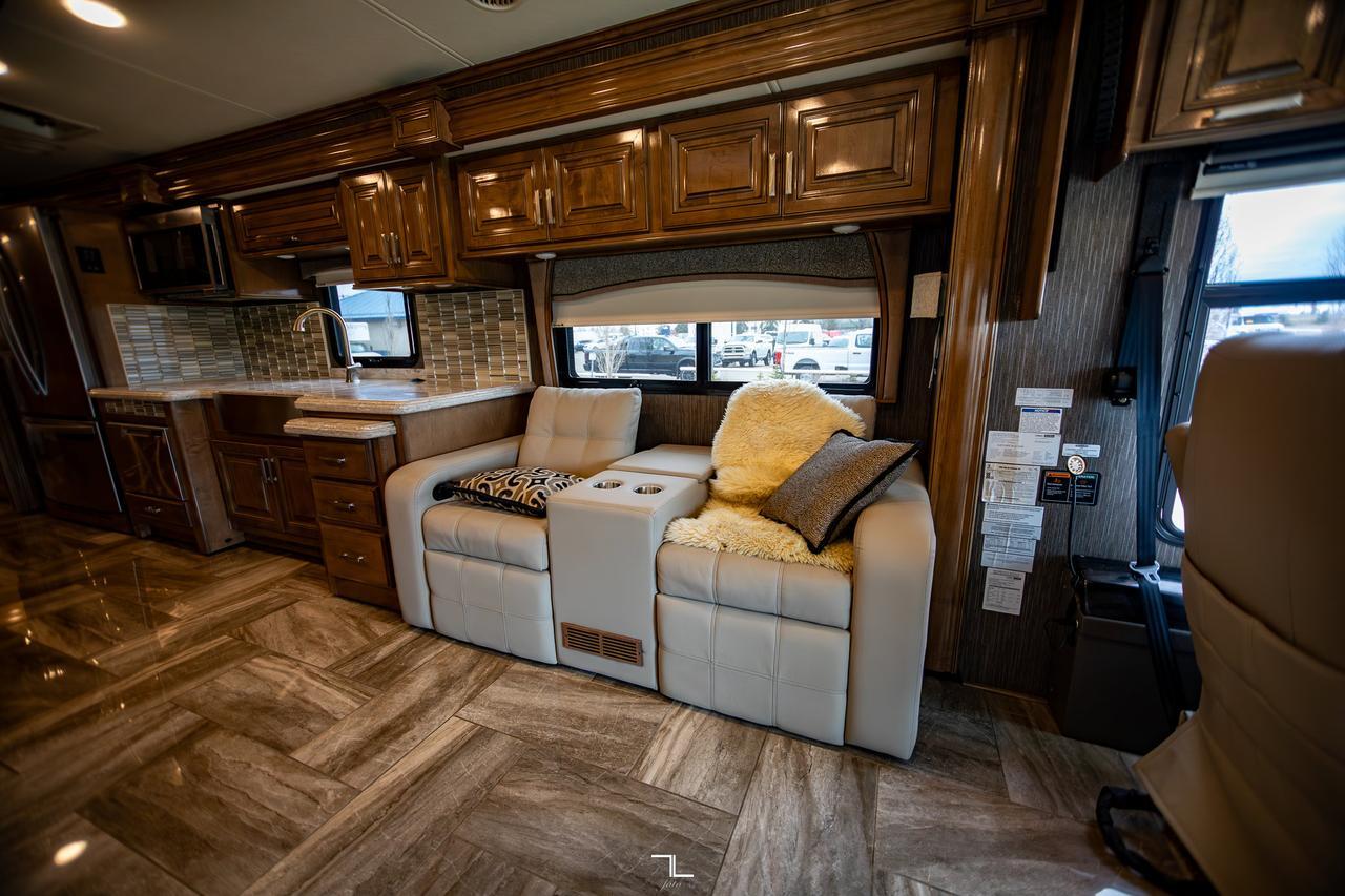 2019 Thor Motor Coach Tuscany 45 MX Class A Motorhome Diesel Red Deer AB