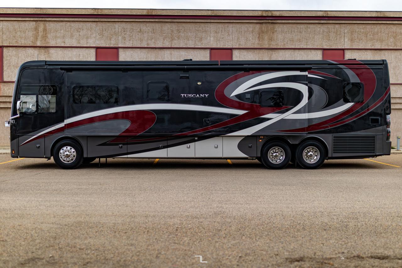 2019 Thor Motor Coach Tuscany 45 MX Class A Motorhome Diesel Red Deer AB