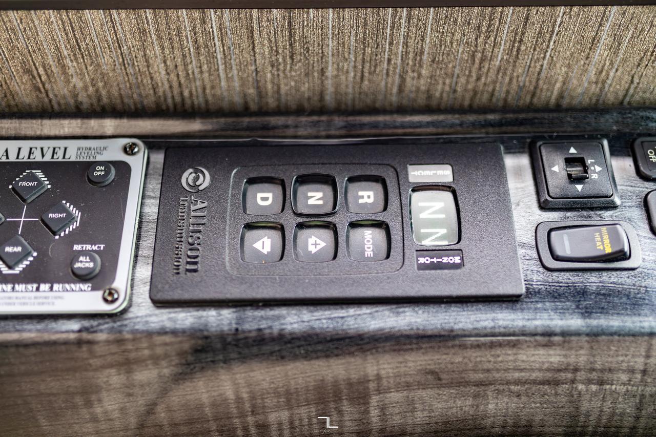 2019 Thor Motor Coach Tuscany 45 MX Class A Motorhome Diesel Red Deer AB