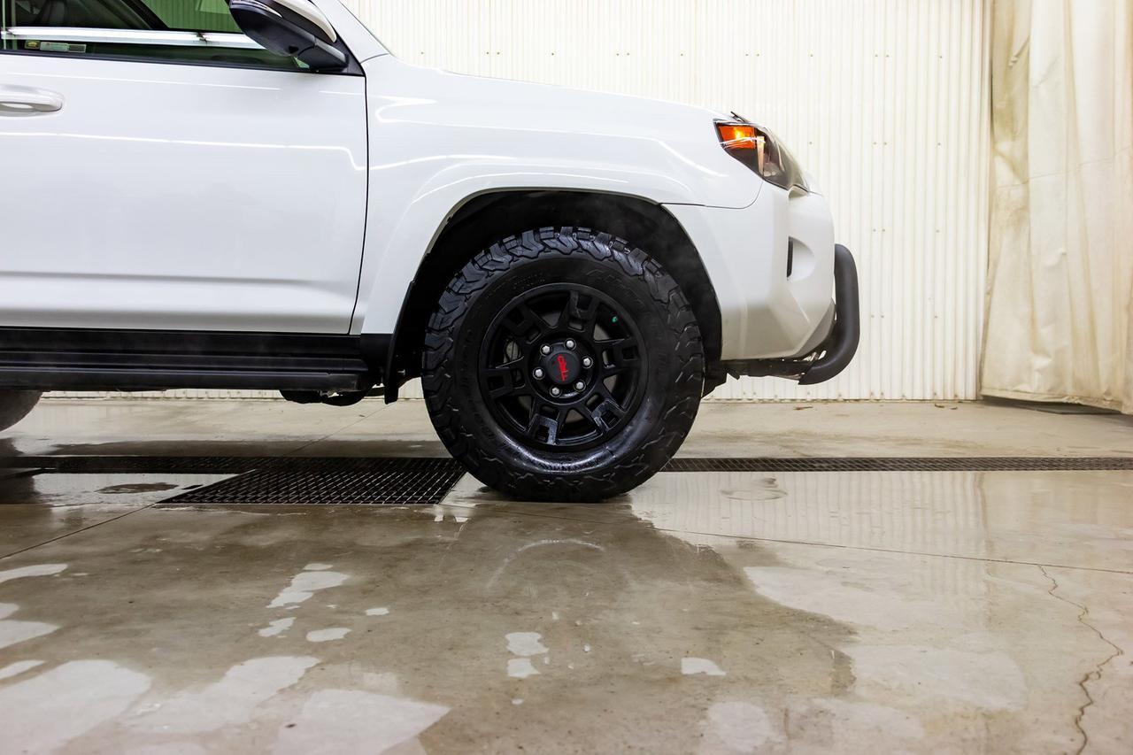 2019 Toyota 4Runner 4x4 SR5 TRD Offroad Leather Roof Nav Red Deer AB