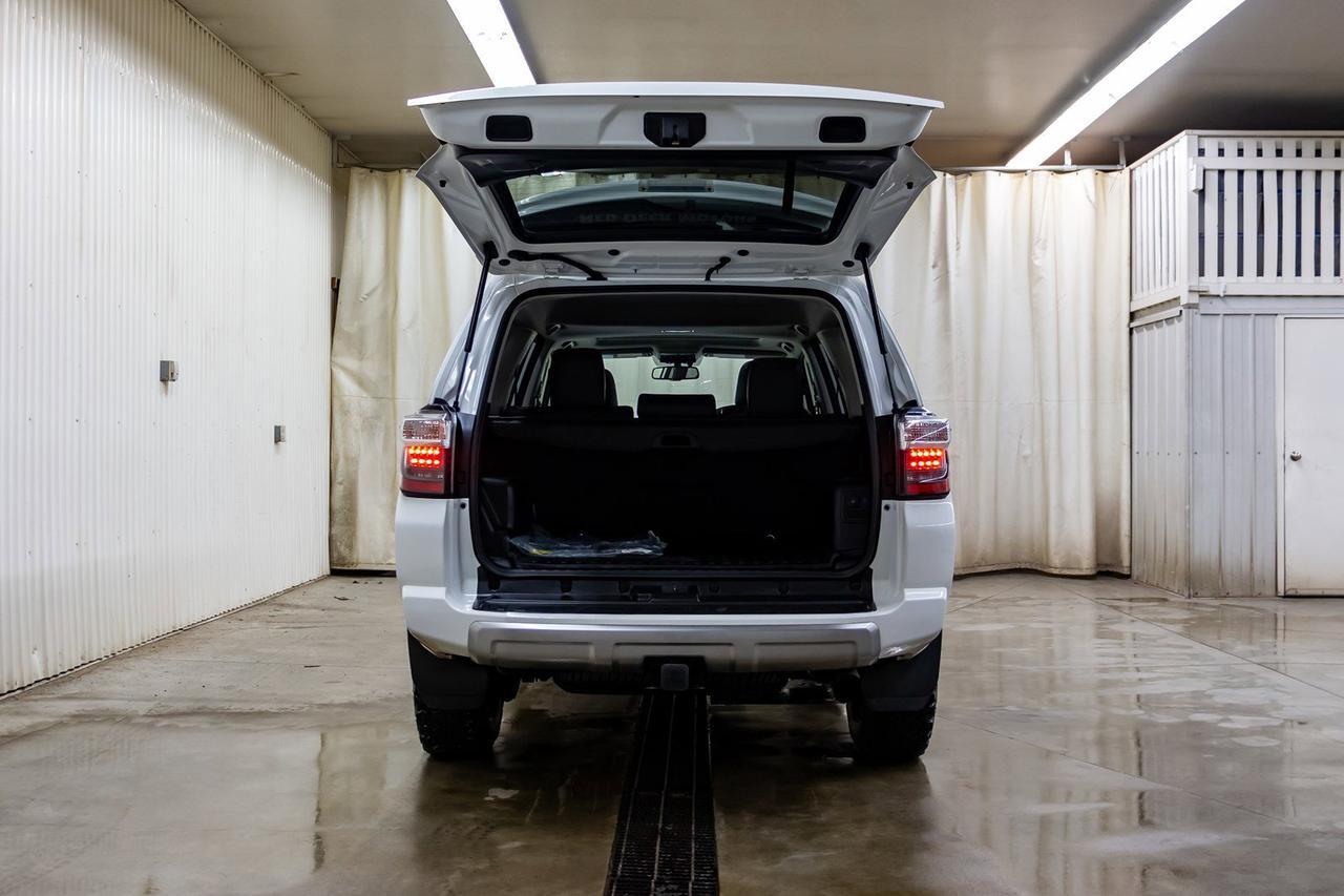 2019 Toyota 4Runner 4x4 SR5 TRD Offroad Leather Roof Nav Red Deer AB