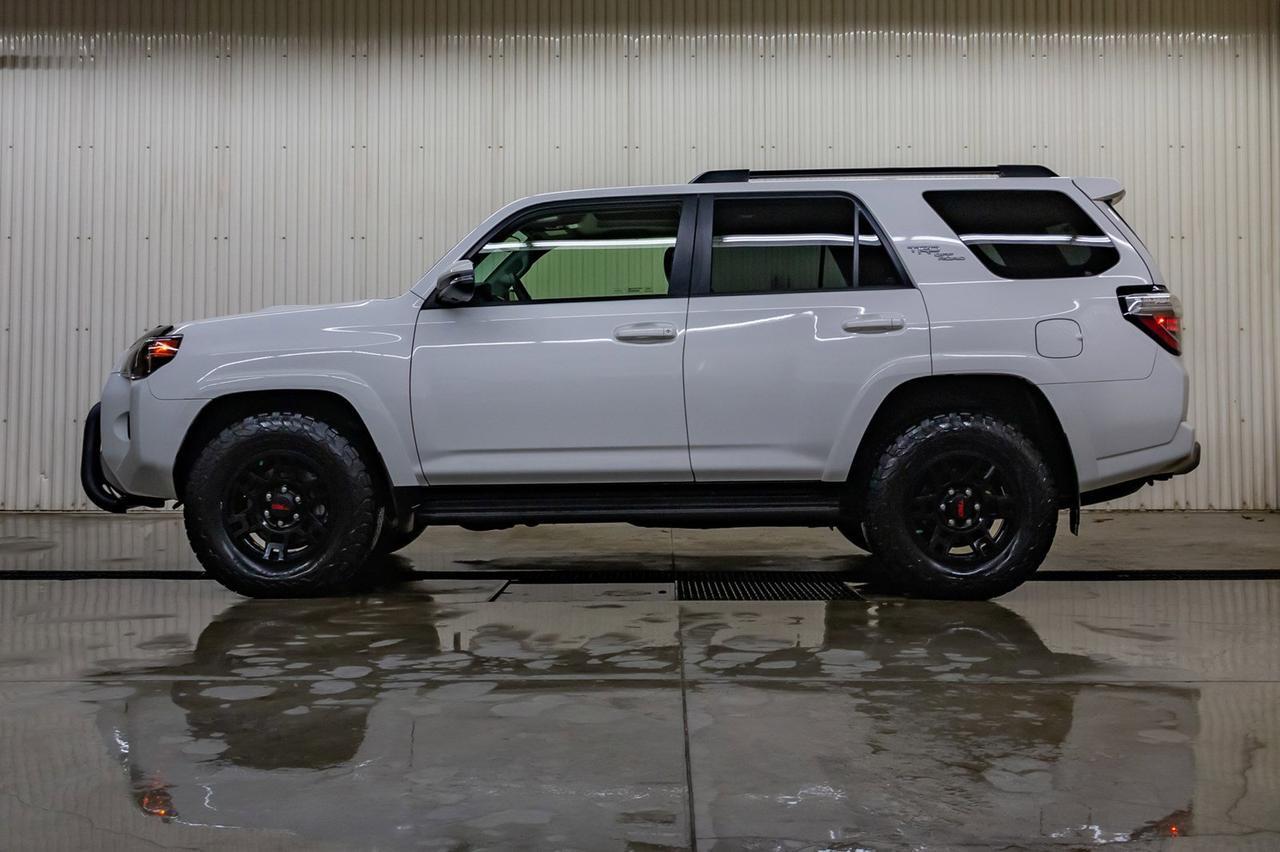 2019 Toyota 4Runner 4x4 SR5 TRD Offroad Leather Roof Nav Red Deer AB