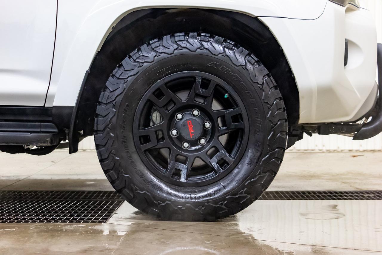 2019 Toyota 4Runner 4x4 SR5 TRD Offroad Leather Roof Nav Red Deer AB