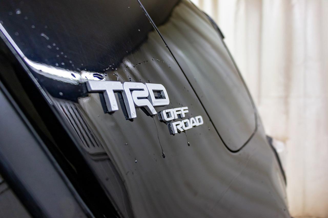 2019 Toyota 4Runner 4x4 TRD Off-Road Leather Roof Nav BCam Red Deer AB