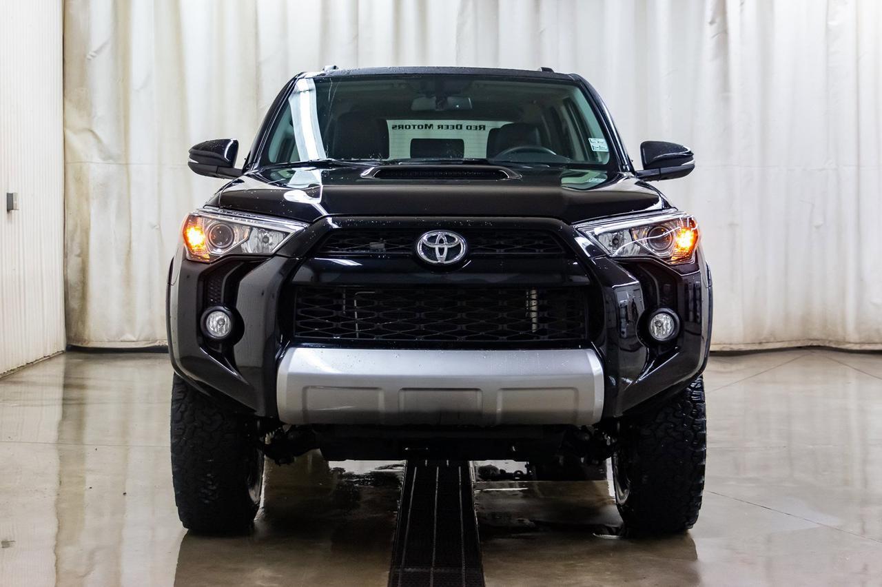 2019 Toyota 4Runner 4x4 TRD Off-Road Leather Roof Nav BCam Red Deer AB