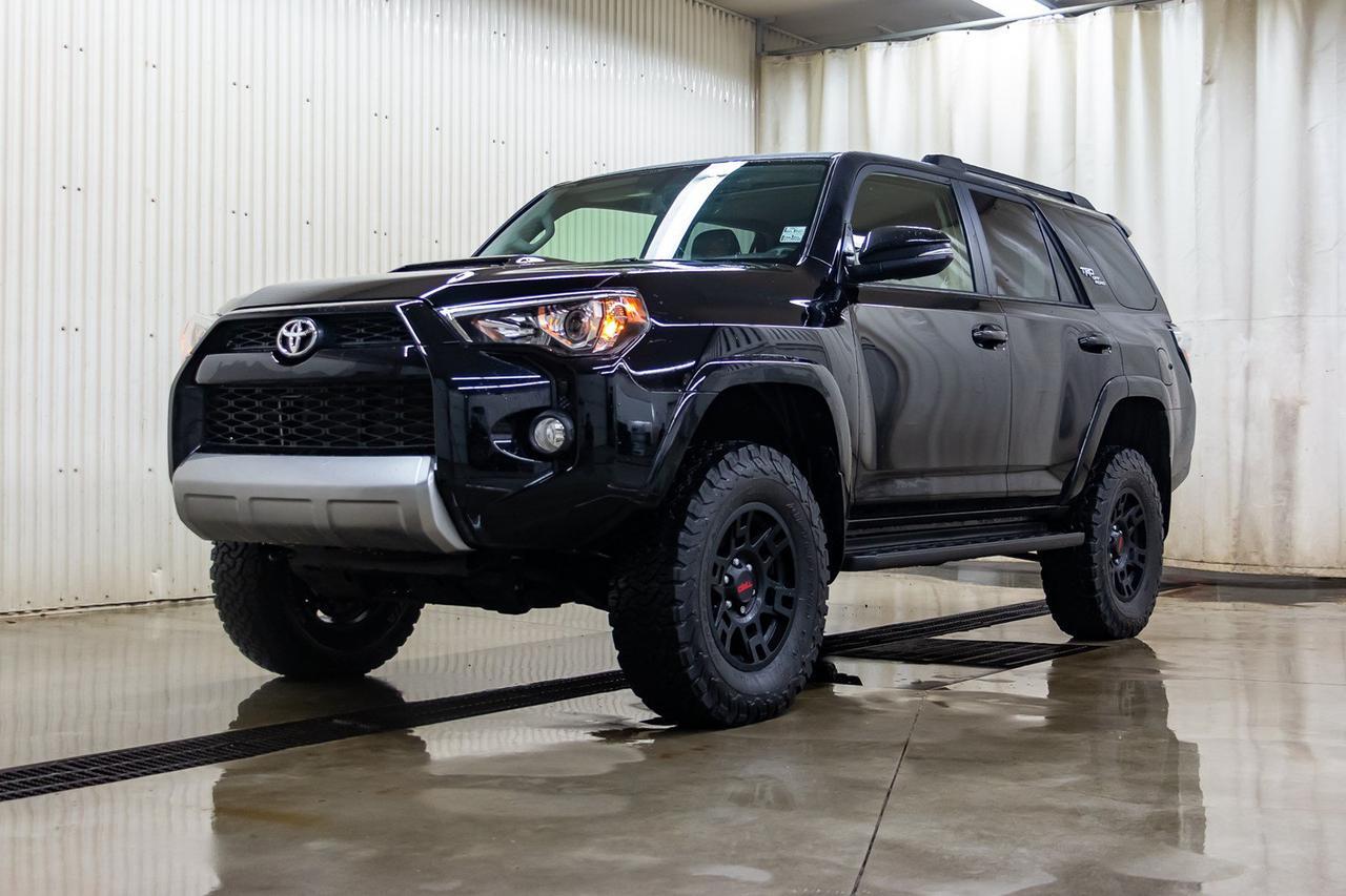 2019 Toyota 4Runner 4x4 TRD Off-Road Leather Roof Nav BCam Red Deer AB