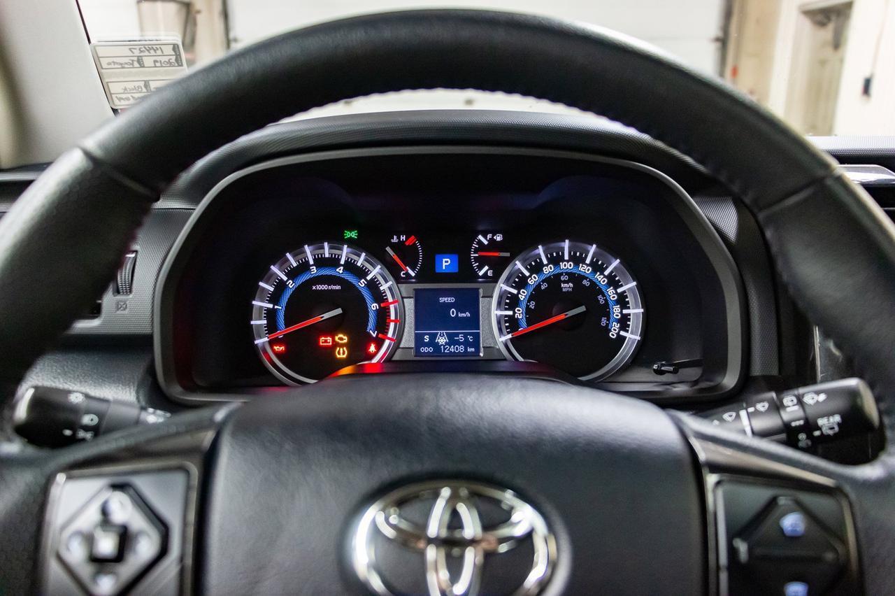 2019 Toyota 4Runner 4x4 TRD Off-Road Leather Roof Nav BCam Red Deer AB