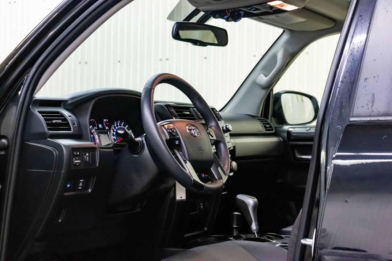 2019 Toyota 4Runner 4x4 TRD Off-Road Leather Roof Nav BCam Red Deer AB