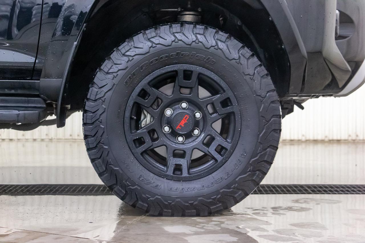 2019 Toyota 4Runner 4x4 TRD Off-Road Leather Roof Nav BCam Red Deer AB