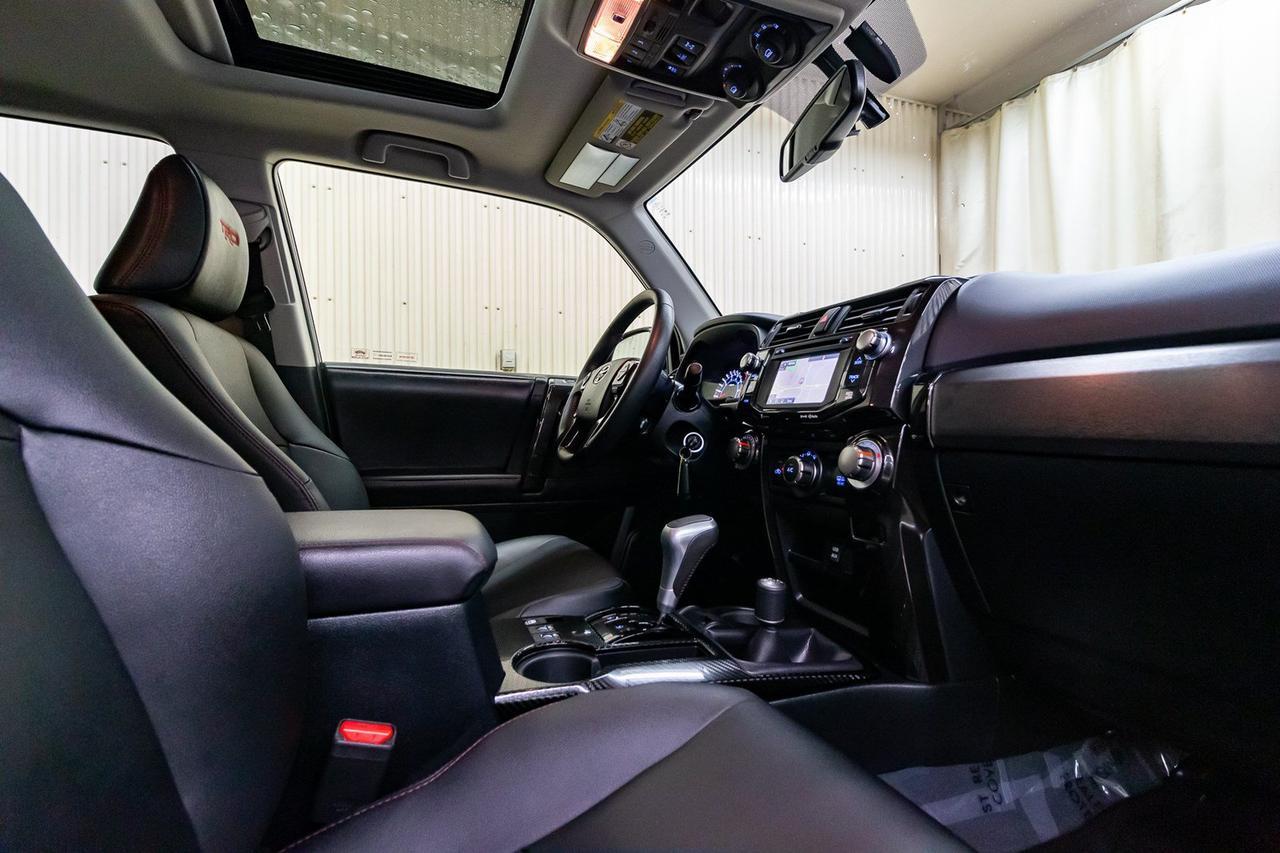 2019 Toyota 4Runner 4x4 TRD Off-Road Leather Roof Nav BCam Red Deer AB