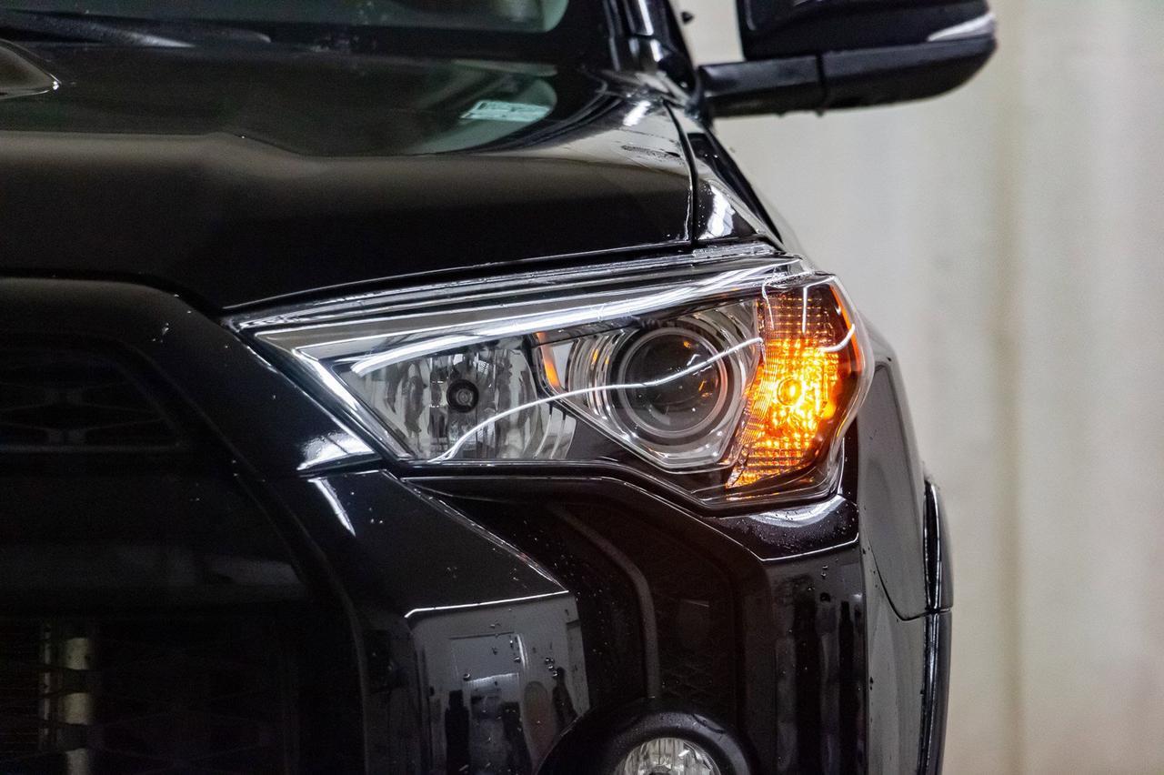 2019 Toyota 4Runner 4x4 TRD Off-Road Leather Roof Nav BCam Red Deer AB