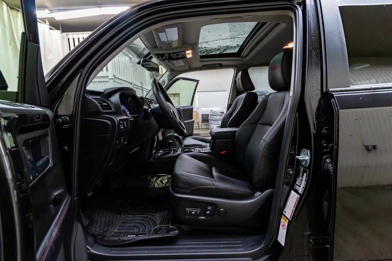 2019 Toyota 4Runner 4x4 TRD Off-Road Leather Roof Nav BCam Red Deer AB