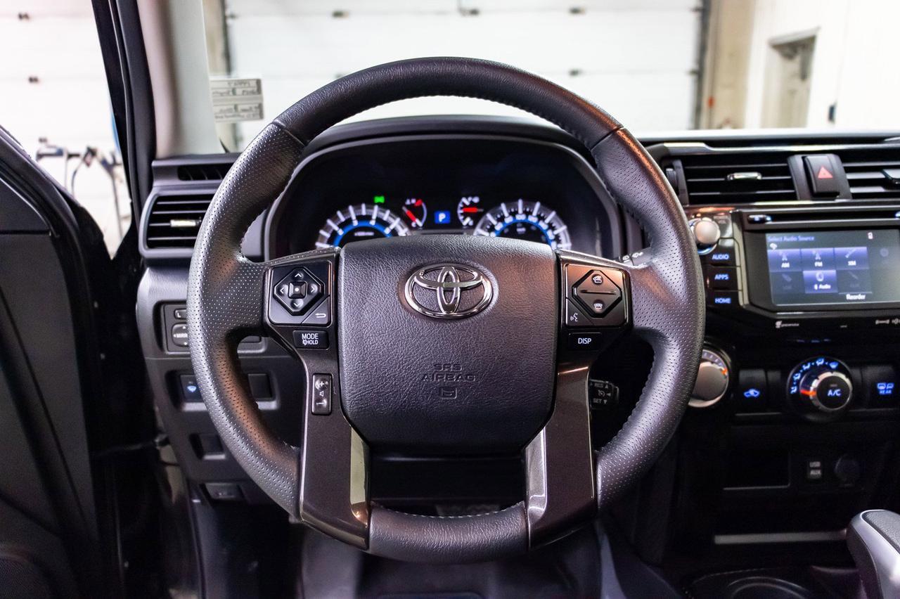2019 Toyota 4Runner 4x4 TRD Off-Road Leather Roof Nav BCam Red Deer AB