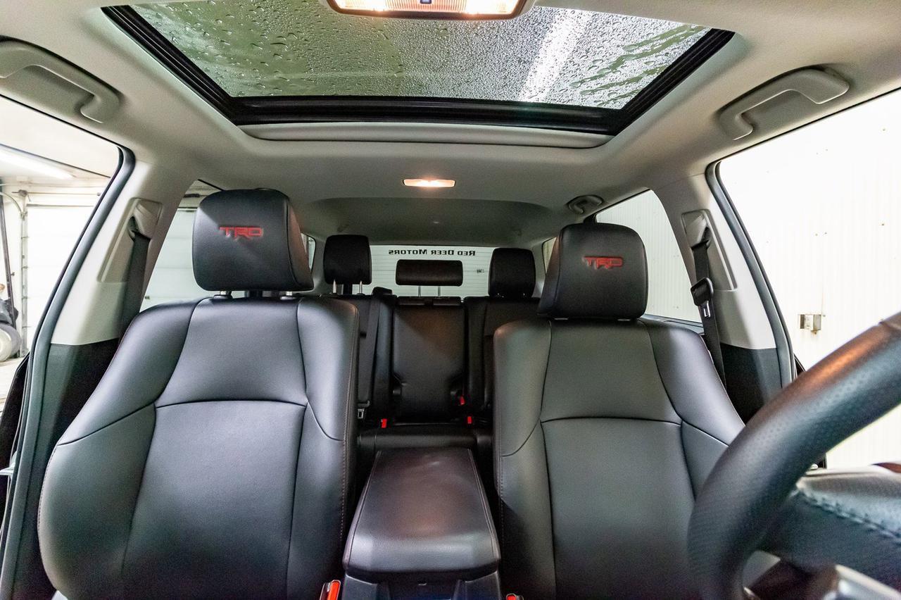 2019 Toyota 4Runner 4x4 TRD Off-Road Leather Roof Nav BCam Red Deer AB