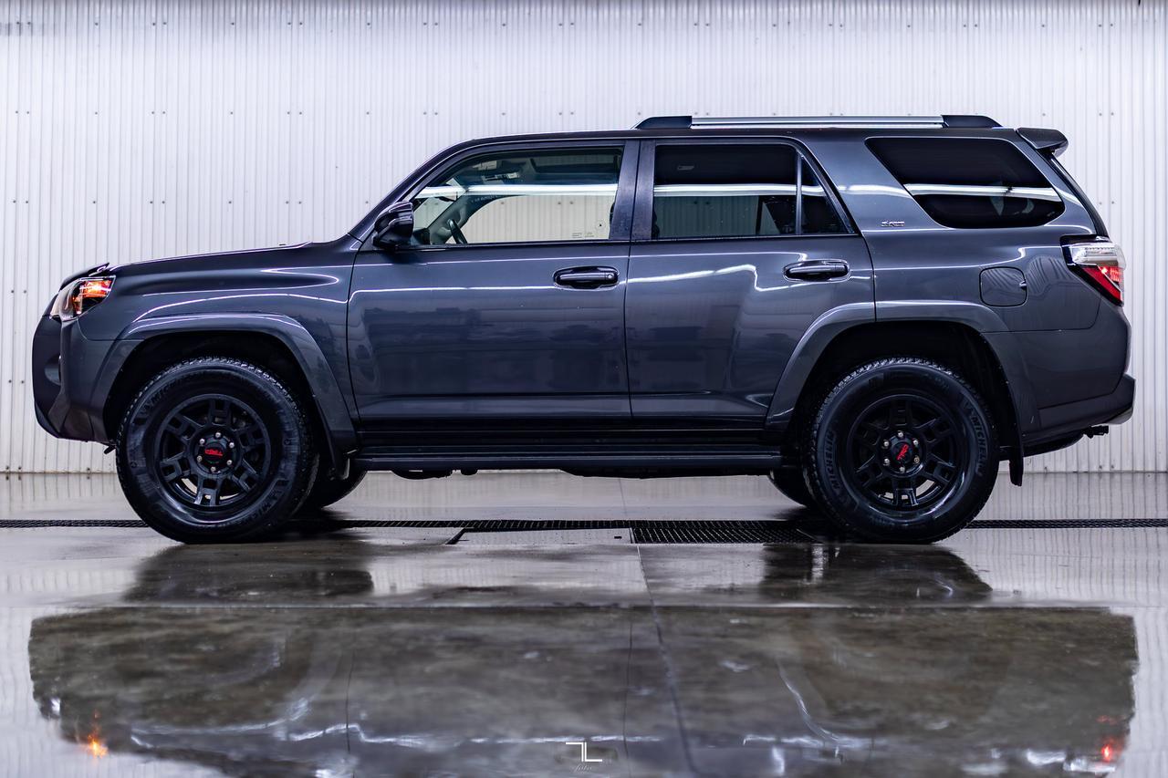 2019 Toyota 4Runner AWD SR5 Premium Leather Roof Nav BCam Red Deer AB