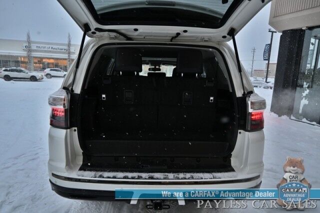 2019 Toyota 4Runner Limited Nightshade Edition / 4X4 / Auto Start / Heated & Cooled Leather Seats / Navigation / Sunroof / JBL Speakers / 3rd Row / Seats 7 / Bluetooth / Back Up Camera / Power Running Boards / Block Heater / Tow Pkg Anchorage AK