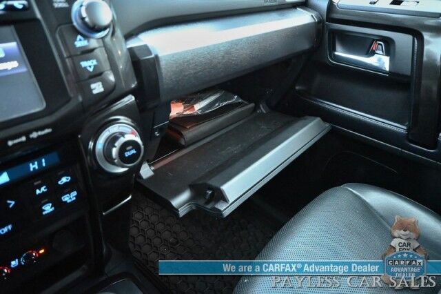 2019 Toyota 4Runner Limited Nightshade Edition / 4X4 / Auto Start / Heated & Cooled Leather Seats / Navigation / Sunroof / JBL Speakers / 3rd Row / Seats 7 / Bluetooth / Back Up Camera / Power Running Boards / Block Heater / Tow Pkg Anchorage AK