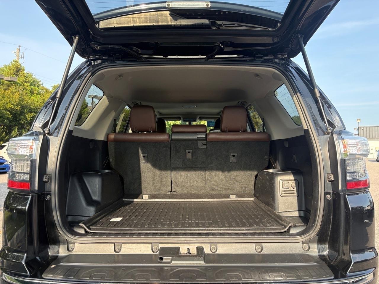2019 Toyota 4Runner Limited, TOW PACKAGE, HEATED & VENTILATED SEATS, NAVIGATION, BLIIND SPOT ALERT, SUNROOF, REAR POWER SLIDING WINDOW, REMOTE START, LOW MILES, CLEAN CARFAX, RUN THE ROAD IN THIS 4RUNNER! Virginia Beach VA