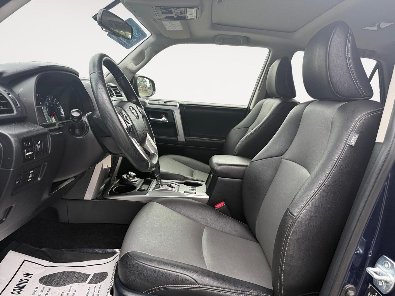 2019 Toyota 4Runner SR5, HEATED SEATS, BLUETOOTH, BACKUP CAMERA, POWER MIRRORS, TOW PACKAGE, RUNNING BOARDS, 3RD ROW, NAVIGATION, SUNROOF, THIS IS THE PERFECT SUV FOR THE PERFECT PRICE!