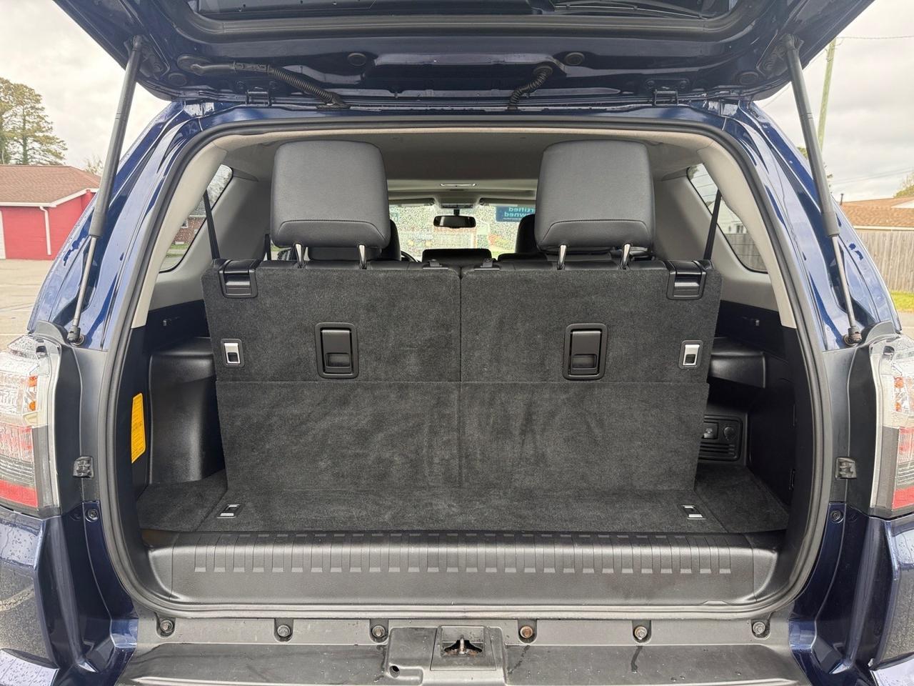 2019 Toyota 4Runner SR5, HEATED SEATS, BLUETOOTH, BACKUP CAMERA, POWER MIRRORS, TOW PACKAGE, RUNNING BOARDS, 3RD ROW, NAVIGATION, SUNROOF, THIS IS THE PERFECT SUV FOR THE PERFECT PRICE! Norfolk VA