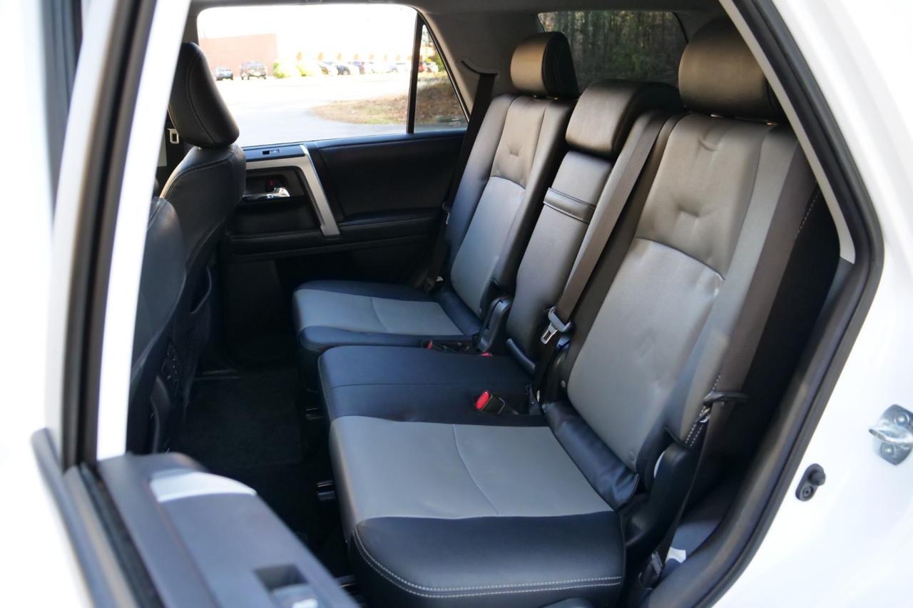 2019 Toyota 4Runner SR5 Premium / Heated Seats / Sunroof / Third Row! Lincolnton NC