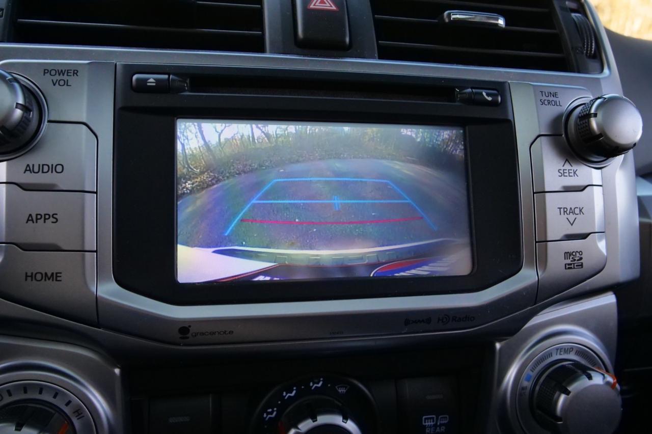 2019 Toyota 4Runner SR5 Premium / Heated Seats / Sunroof / Third Row! Lincolnton NC