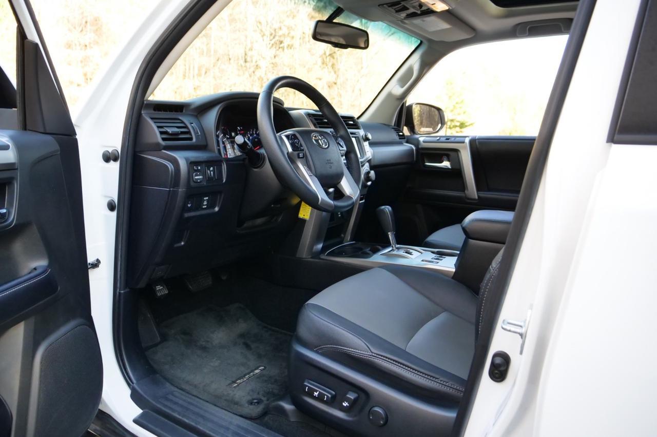 2019 Toyota 4Runner SR5 Premium / Heated Seats / Sunroof / Third Row! Lincolnton NC