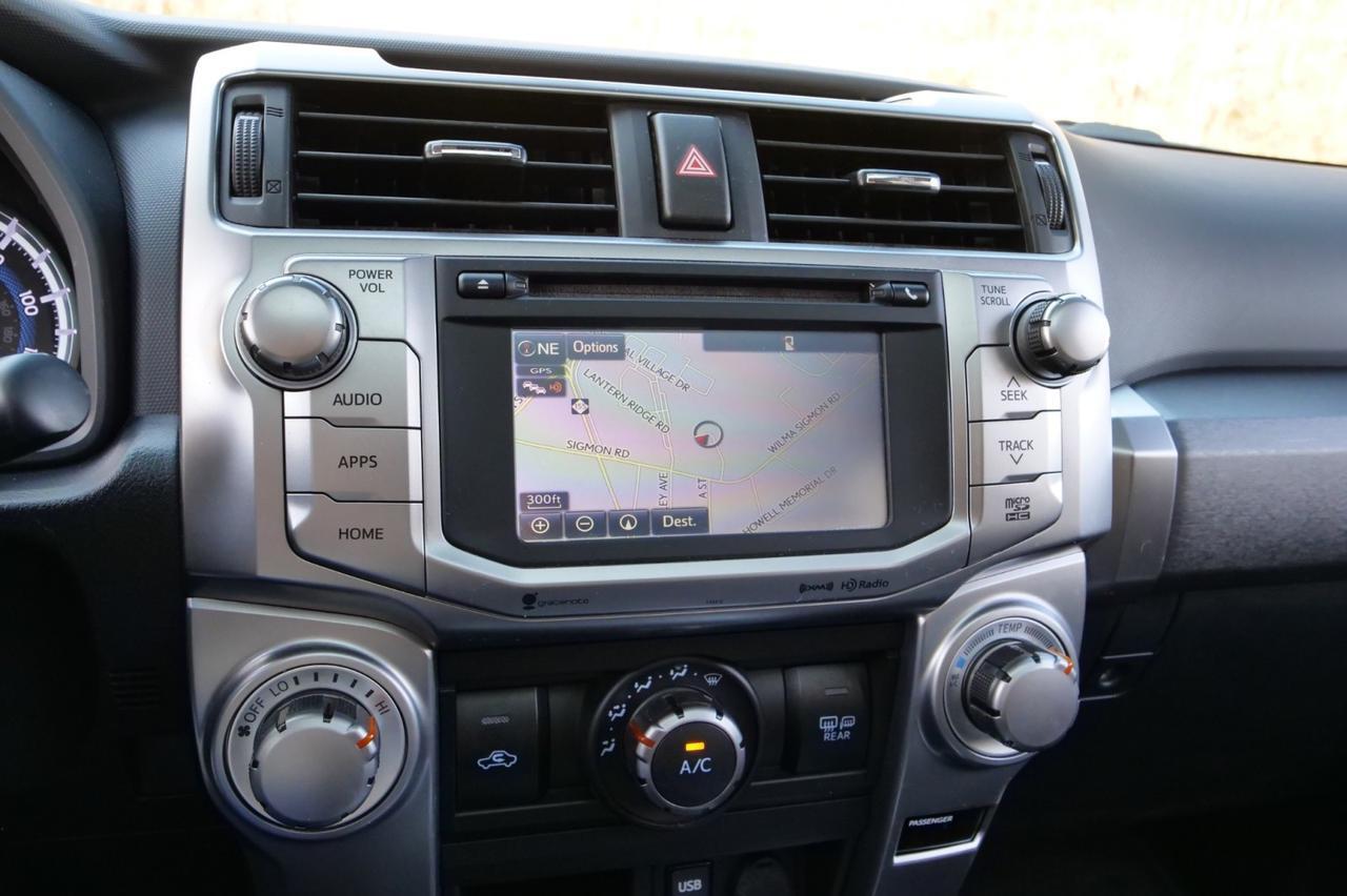 2019 Toyota 4Runner SR5 Premium / Heated Seats / Sunroof / Third Row! Lincolnton NC