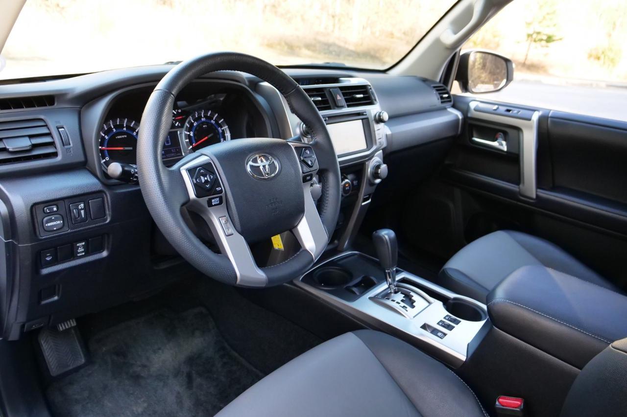 2019 Toyota 4Runner SR5 Premium / Heated Seats / Sunroof / Third Row! Lincolnton NC