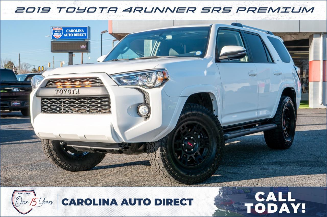 2019 Toyota 4Runner SR5 Premium / Heated Seats / Sunroof / Third Row!