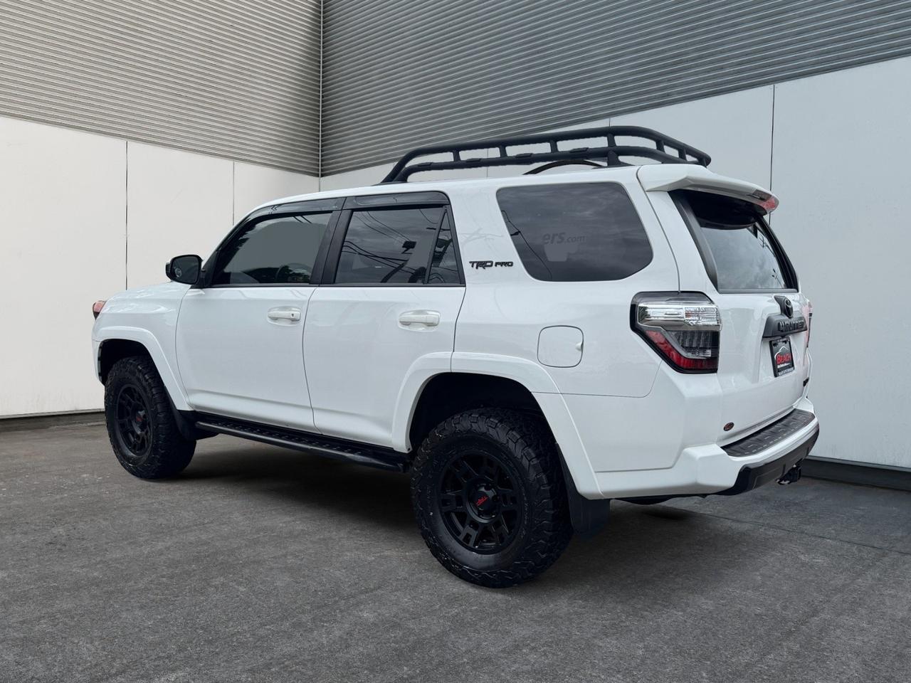 2019 Toyota 4Runner TRD PRO, 4X4, TOW PACKAGE, POWER HEATED SEATS, SUNROOF, ROOF RACKS, RUNNING BOARDS, APPLE CARPLAY, CLEAN CARFAX, THIS SUV IS READY FOR ROADS & TRAILS- START YOUR NEXT ADVENTURE TODAY!!! Norfolk VA