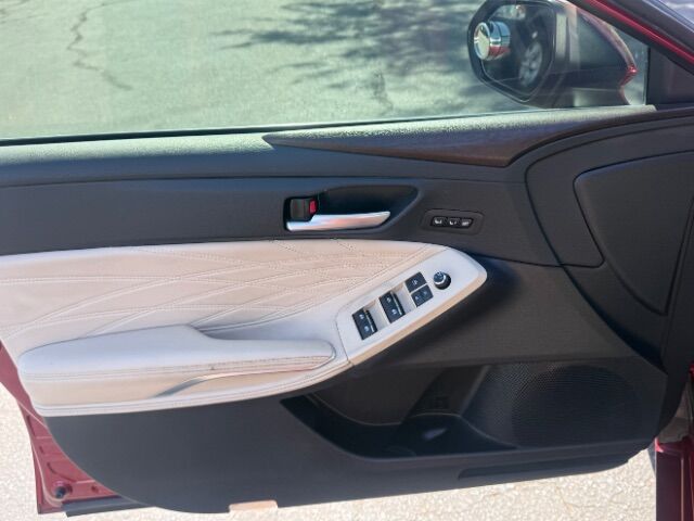 2019 Toyota Avalon Hybrid Limited Mesa AZ