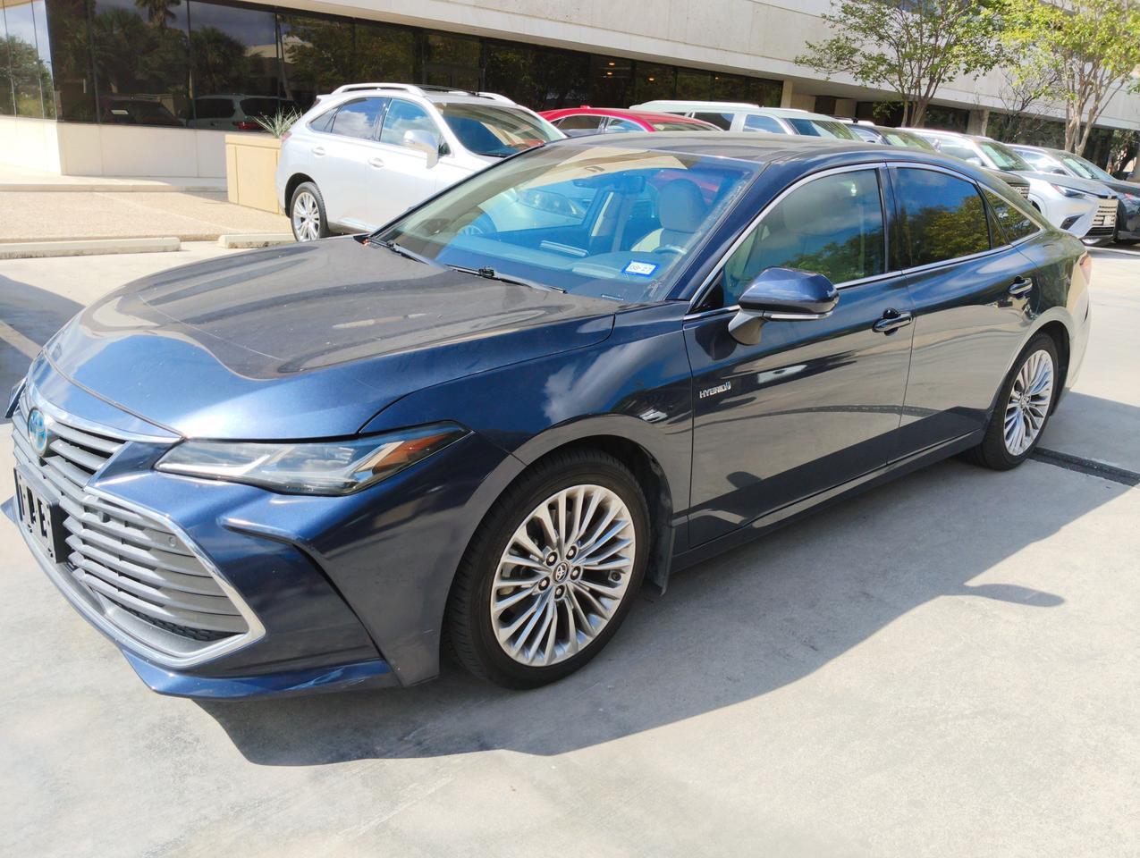 2019 Toyota Avalon Hybrid Limited