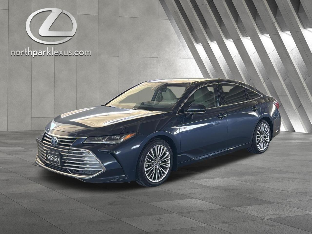2019 Toyota Avalon Hybrid Limited