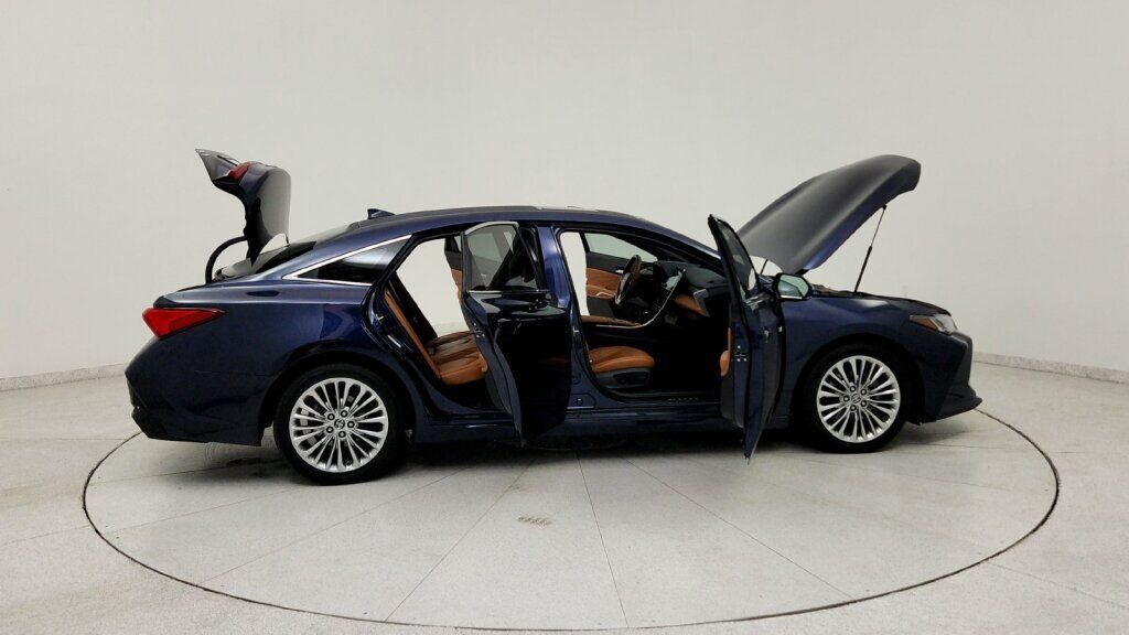 2019 Toyota Avalon Hybrid Limited Laurel MD