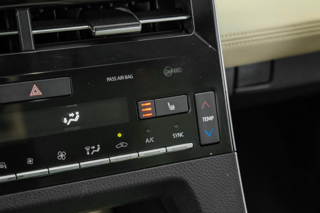 2019 Toyota Avalon XLE BLIND SPOT MONITOR LANE DEPARTURE ALERT PRE COLLISION SYSTEM SUNROOF LEATHER Carrollton TX